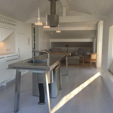 Apartment Surf